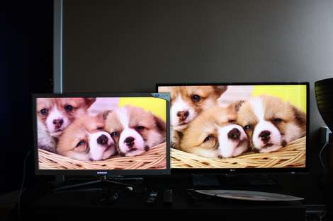 Click to enlarge 3D comparison: Samsung C8000 vs. LX9500