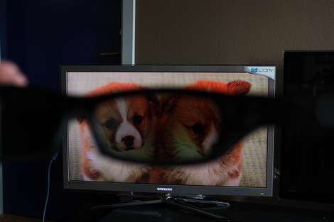 Click to enlarge 3D comparison: Samsung C8000 vs. LX9500