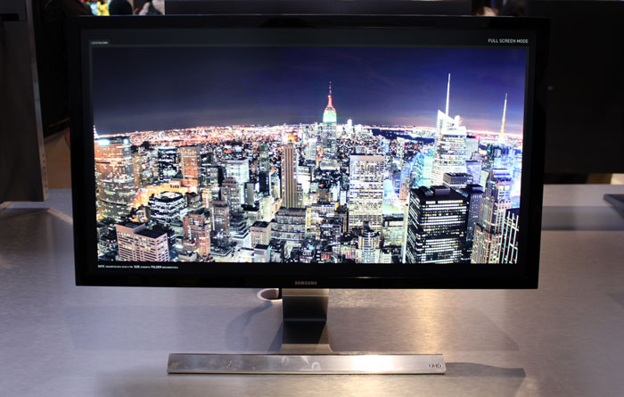 Samsung UD590