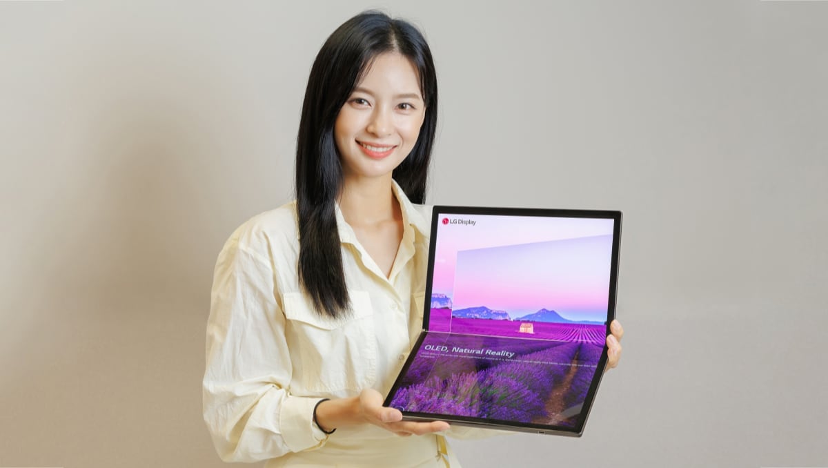Foldable OLED laptop