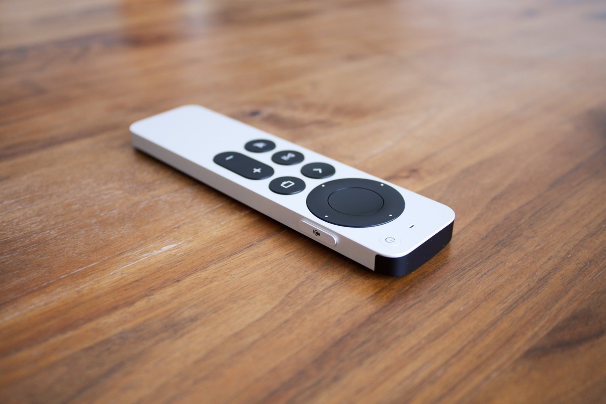 Apple Siri Remote 2021