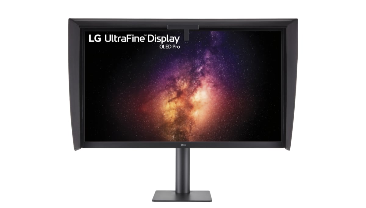 LG 32BP95E OLED