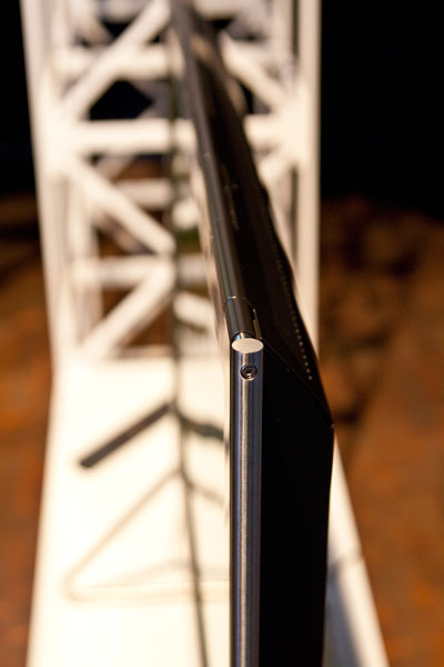 Click to enlarge B&O BeoPlay V1