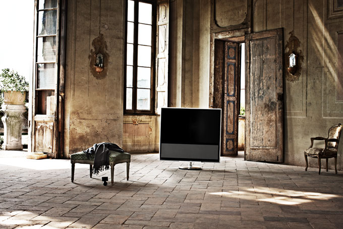 Click to enlarge Bang & Olufsen BeoVision 11