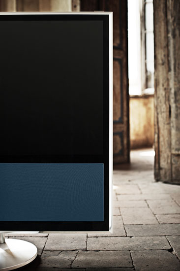 Click to enlarge Bang & Olufsen BeoVision 11