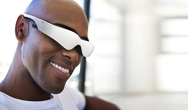  Carl Zeiss wants to create a Virtual Reality world with the Cinemizer OLED product