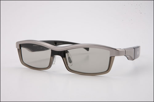 Click to enlarge LG’s new 2011 3D glasses