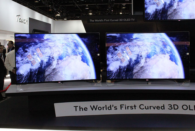 Click to enlarge LG’s curved OLED-TV