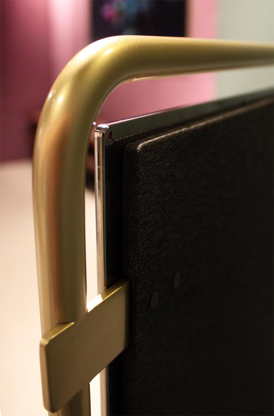 Loewe OLED X