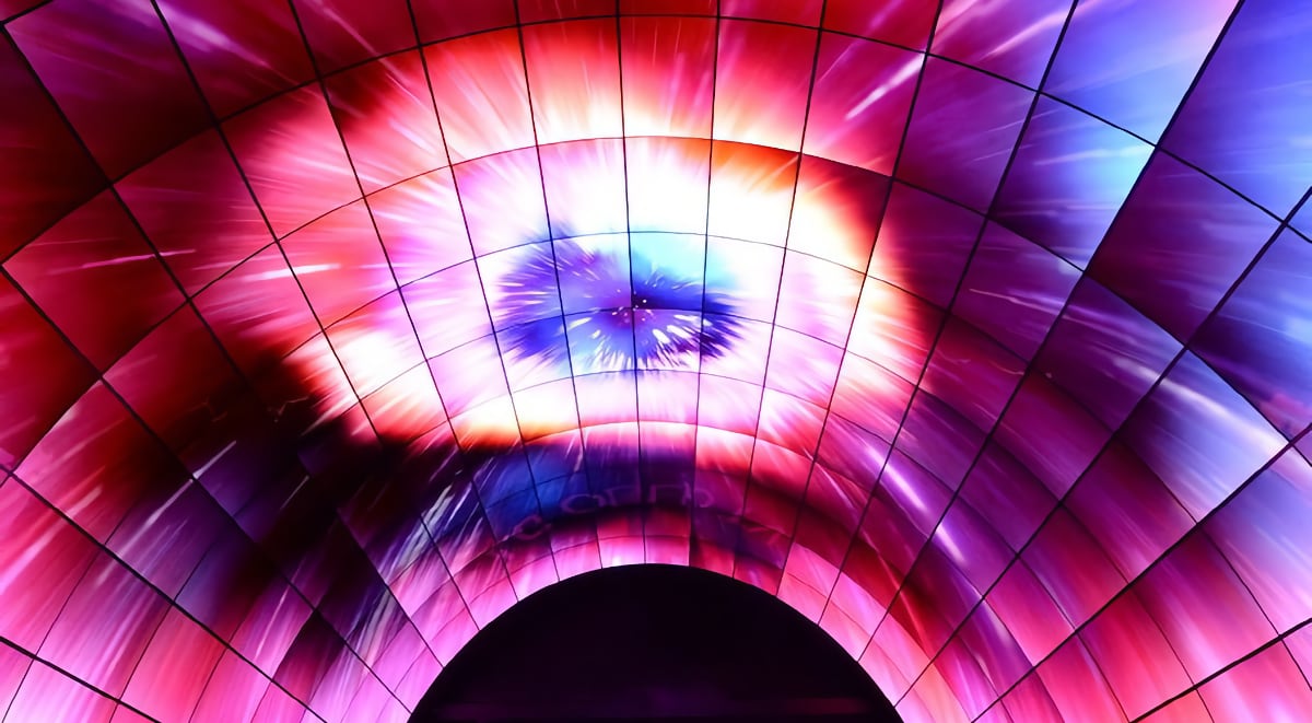 OLED tunnel