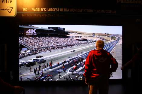  Panasonic 152” plasma-Tv