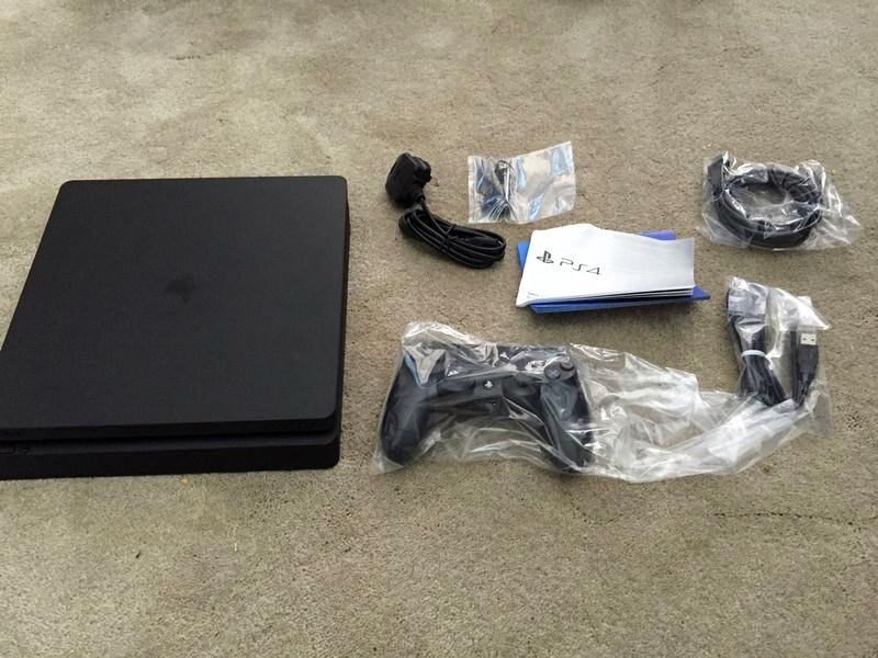PlayStation 4 Slim PlayStation 4 Slim