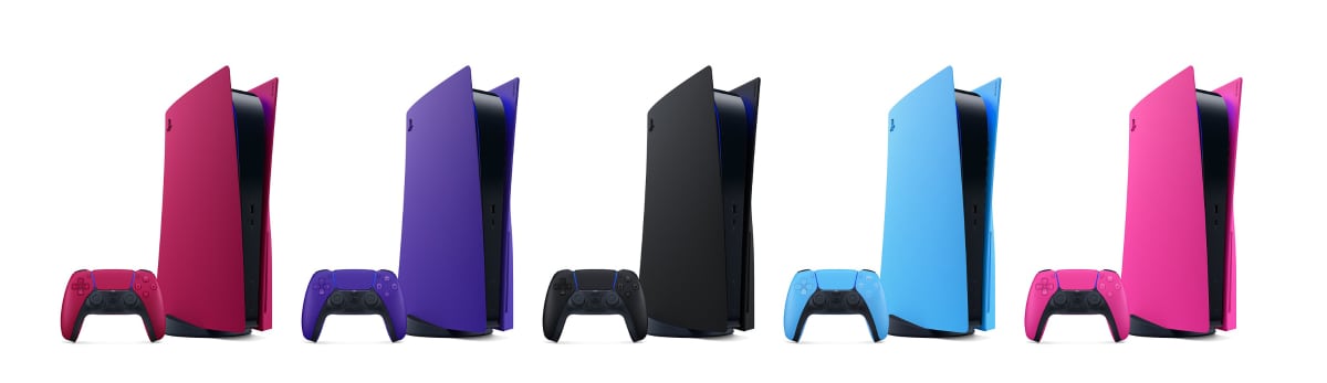 PS5 in black PS5 in black