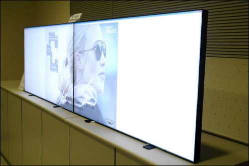 Samsung 55â€ť with slim frame