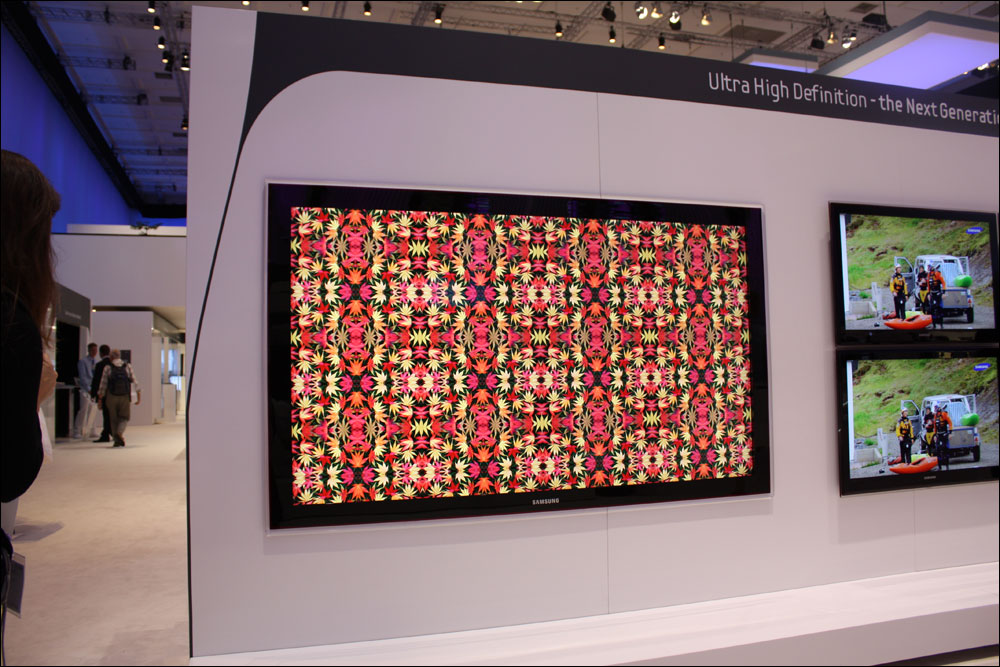 IFA 2009: Samsung 82&quot; ultra high-definition LED-TV - FlatpanelsHD