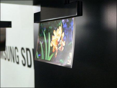 Click to enlarge Samsung 0,05 mm OLED