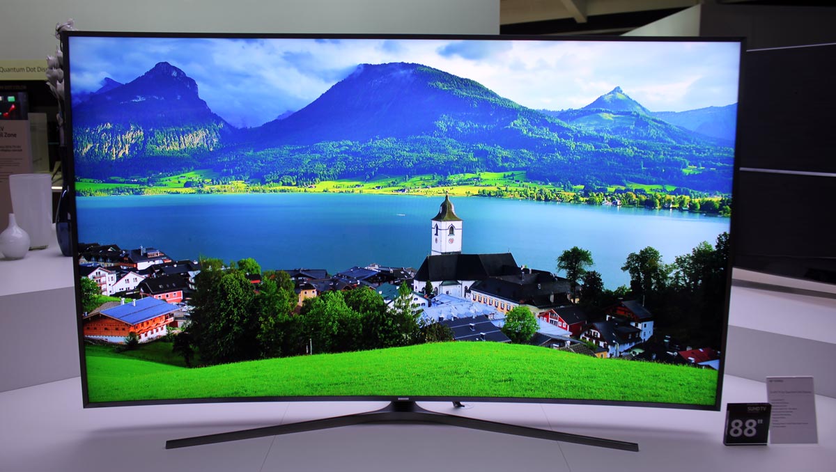 Качество телевизора lg. LG 105uc9v. Panasonic th-152ux1w. Телевизор LG 105uc9v. Samsung TV 2022.