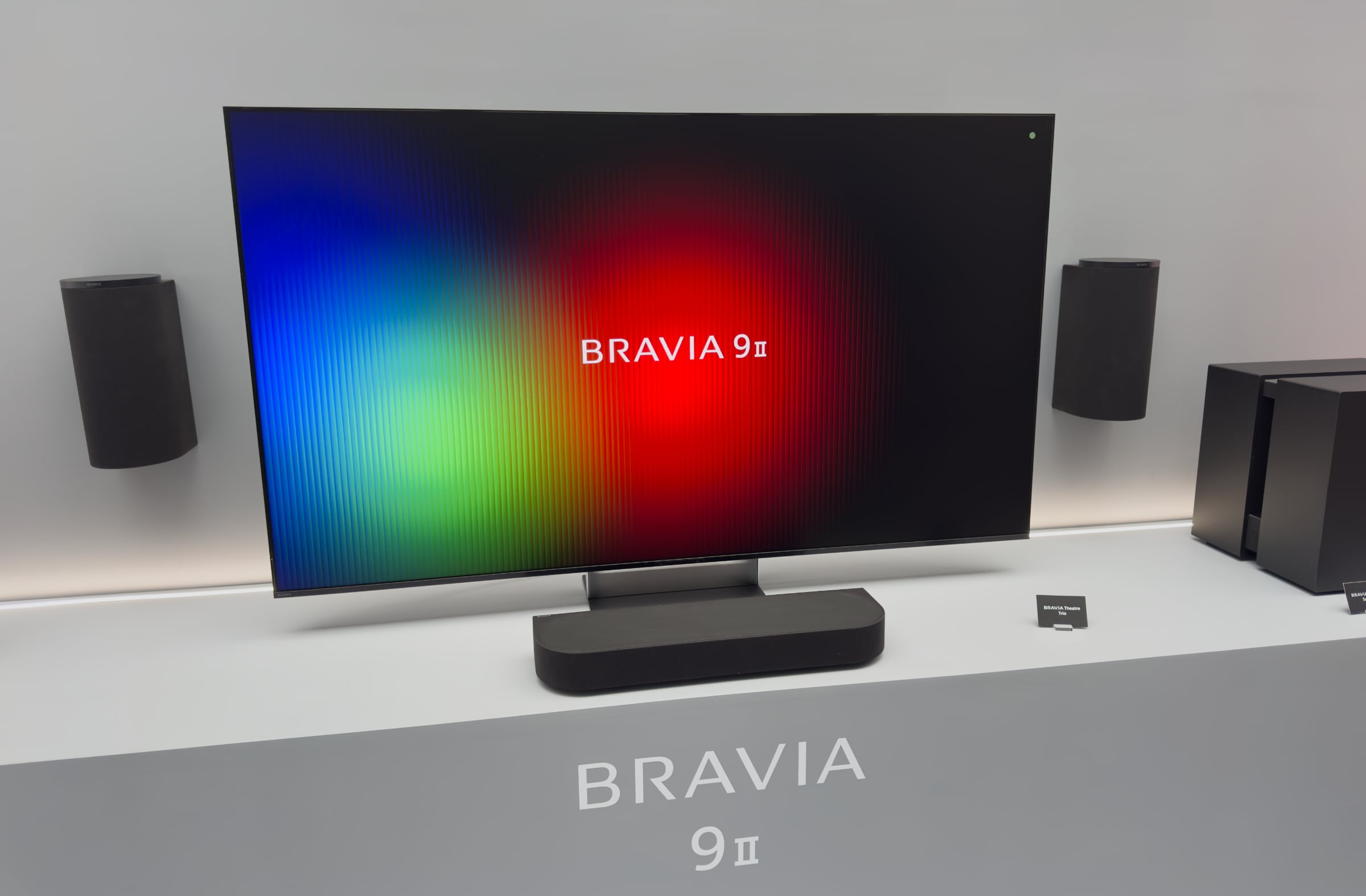 Sony debuts wireless Direct Connect for TVs and Bravia Theatre