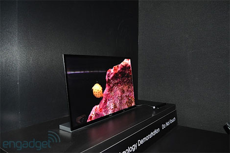 Sony 24,5â€ť 3D OLED-TV
