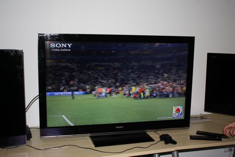 Click to enlarge Sony 3DTV LX900