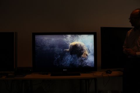 Click to enlarge Sony 3DTV HX900