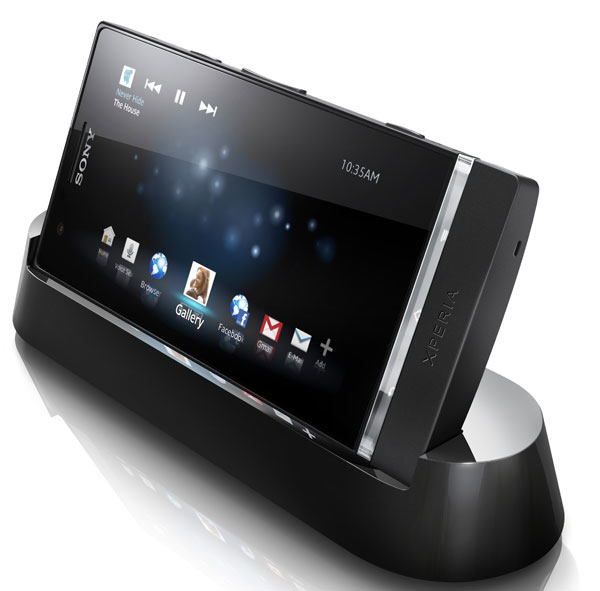 Sony SmartDock connects your smartphone to the TV