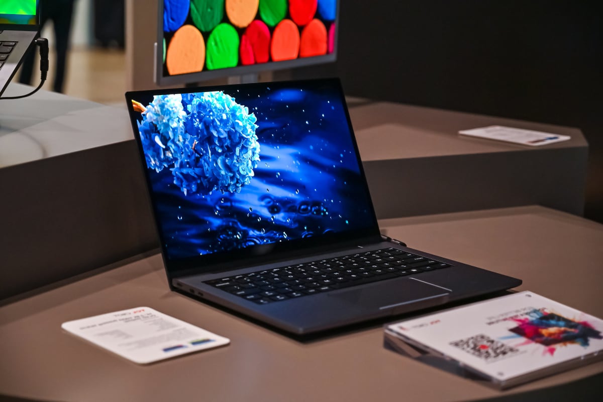 TCL OLED