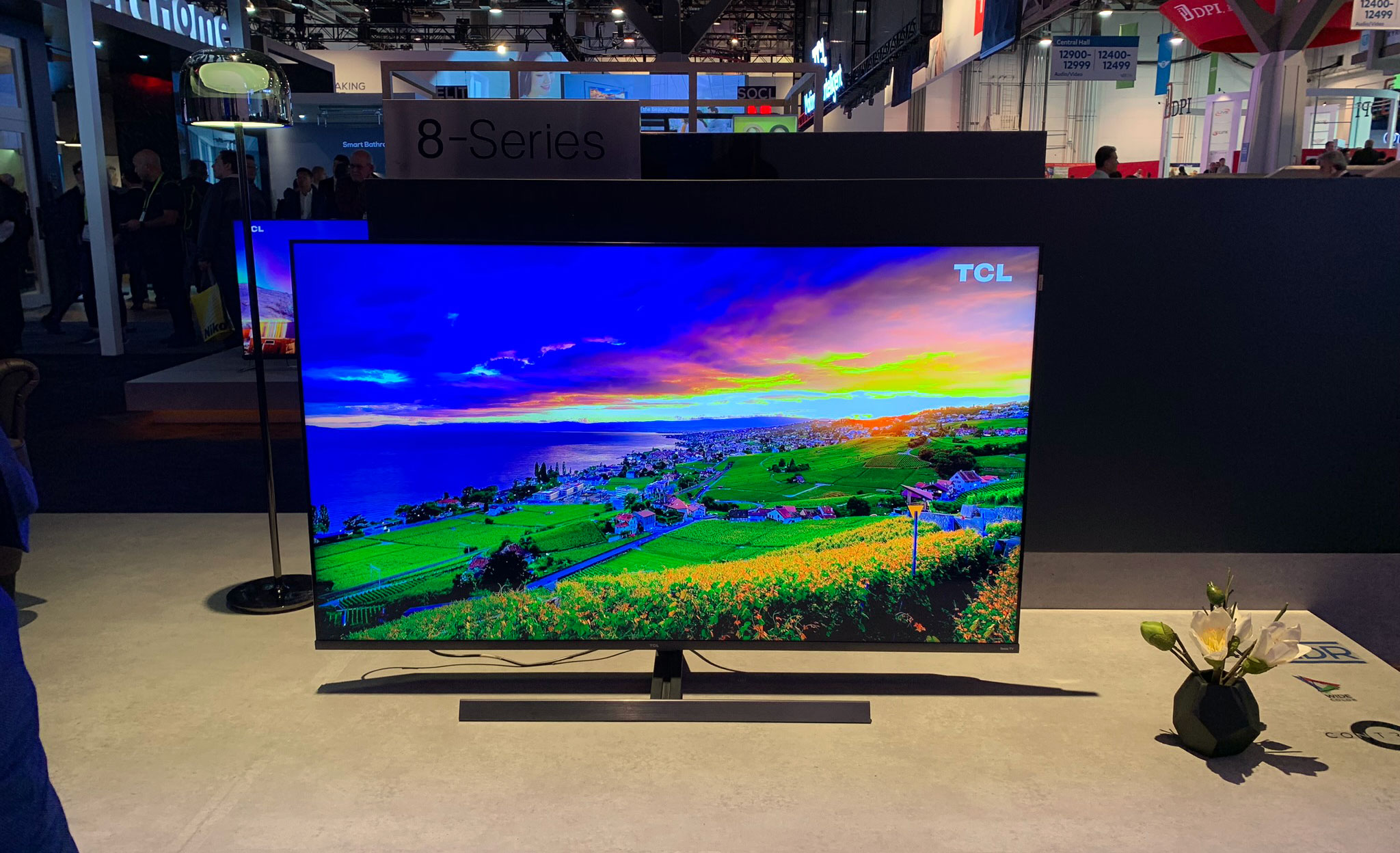 Телевизоры tcl qled купить. Телевизор ТСЛ мини лед. TCL x955. Саундбар TCL x937u фотографии.