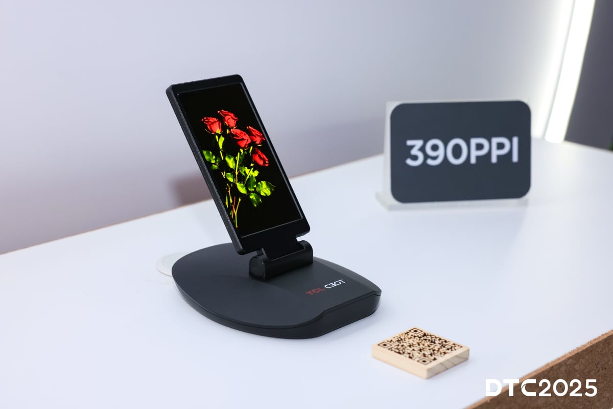 RGB OLED 5.5 inches