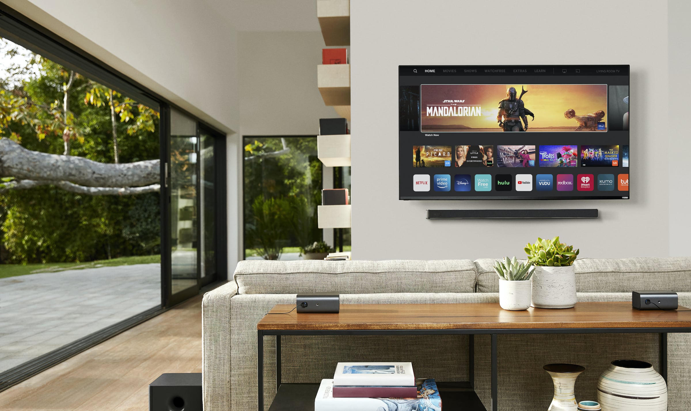 Плюс тв на телевизор. Soundbar смарт ТВ телевизор. Vizio Smart TV. Самый крутой телевизор на сегодняшний день. ТВ Cast Samsung.
